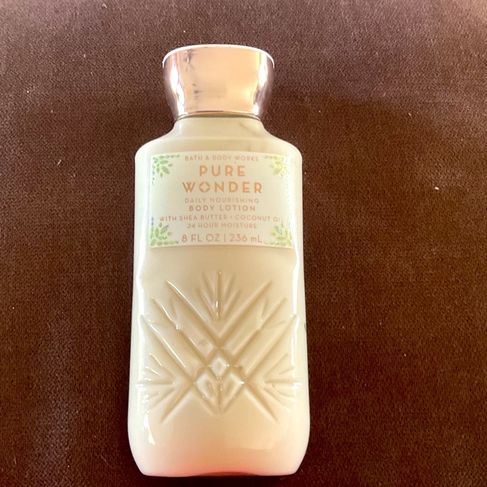BN Bath & Body Works Pure Wonder Lotion with Shea butter & Coconut Oil